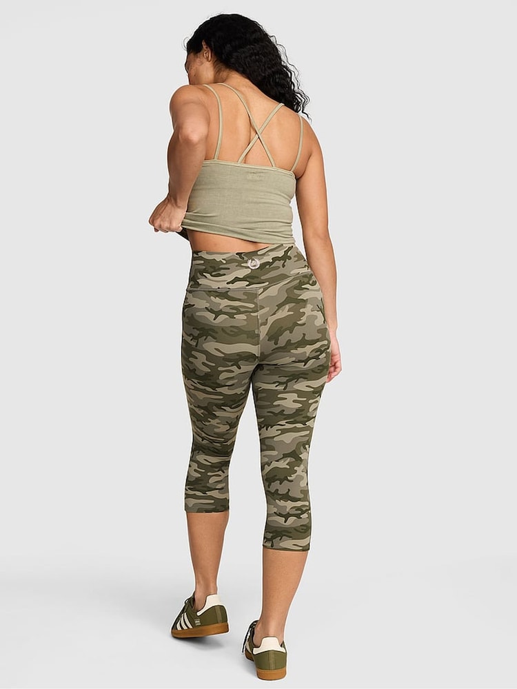 Victoria's Secret Pink Green Camo Relay Capri Leggings - Image 2 of 2 Victoria's Secret Pink Green Camo Relay Capri Leggings - Image 2 of 2