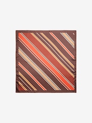 עם פסים בצבע חום כהה - Friends Like These Printed Multi-way Satin Head Sacrf - תמונה 4 מתוך 6