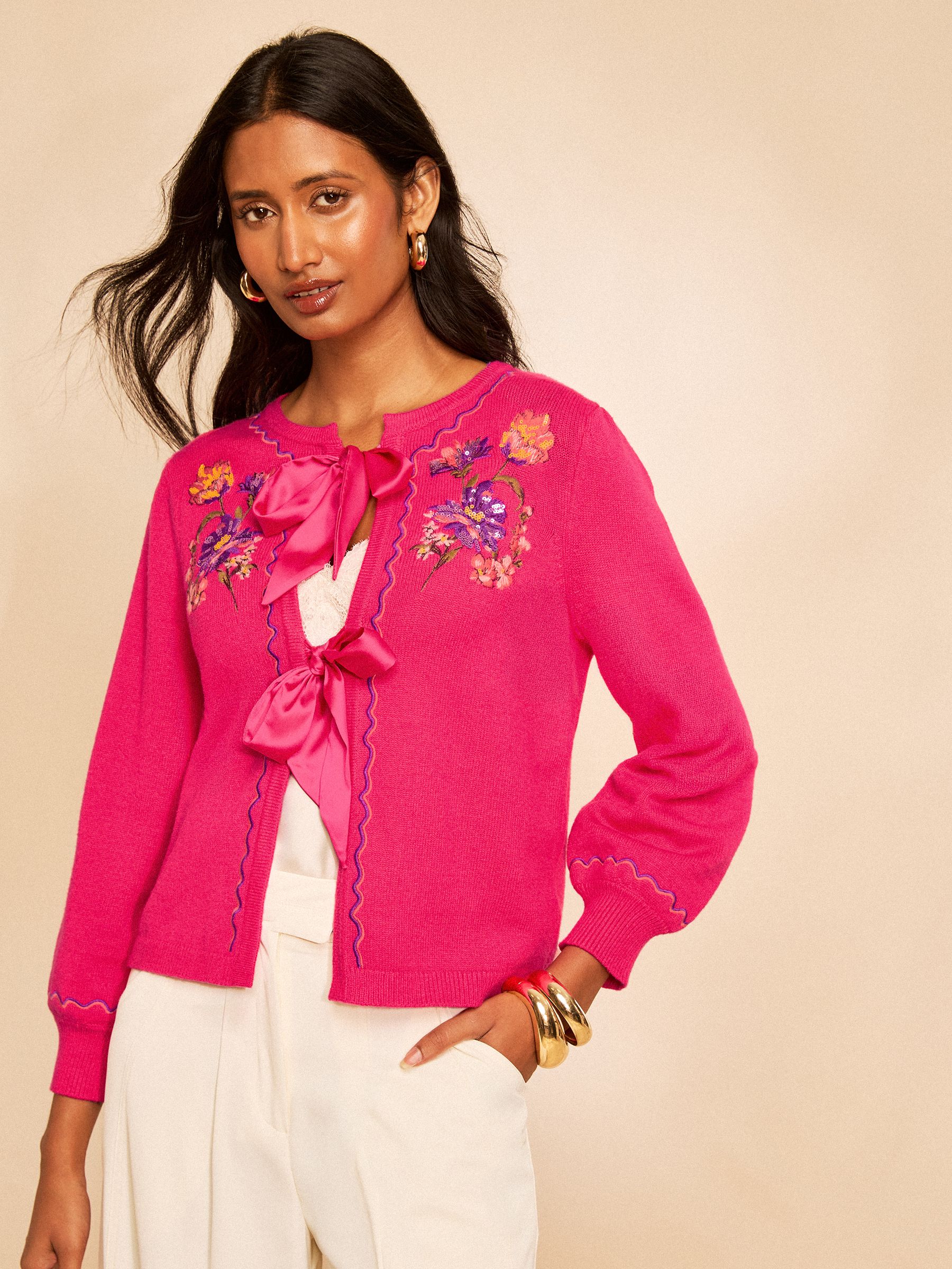 【C24406】Sara Buy Love & Roses Pink Floral Embroidered Detail SatinTie Front