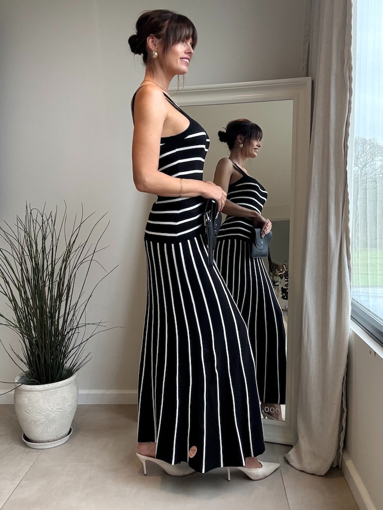 Style Cheat Black Mono Stripe Knit Midi Dress - Image 2 of 2