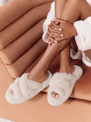 Cream - Mga Tsinelas na Pekeng Balahibo ng Lipsy Cross Strap - Larawan 6 ng 7