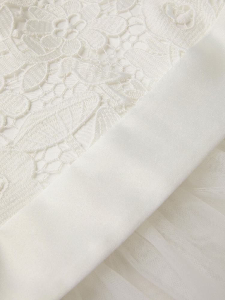 فستان ماكسي تول Anya من Monsoon - صورة 4 من 4 فستان ماكسي تول Anya من Monsoon - صورة 4 من 4