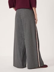Gris - Hush Taylor Side Stripe Trousers - Imagen 3 de 5