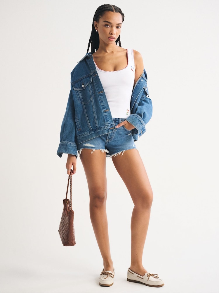 Abercrombie & Fitch White Icon Ribbed Scoop Neck Tank Top - Image 2 of 7 Abercrombie & Fitch White Icon Ribbed Scoop Neck Tank Top - Image 2 of 7