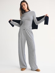 Πλεκτό μπλουζάκι Abercrombie & Fitch με Μακρύ μανίκι και σχέδιο Cozy Lounge - Εικόνα 3 από 6