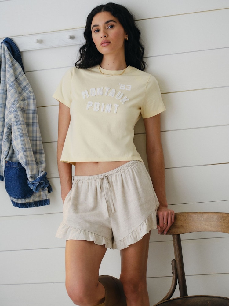 Gelb - Abercrombie & Fitch Short Sleeve Oyster Graphic Skimming T-Shirt - Bild 1 von 9