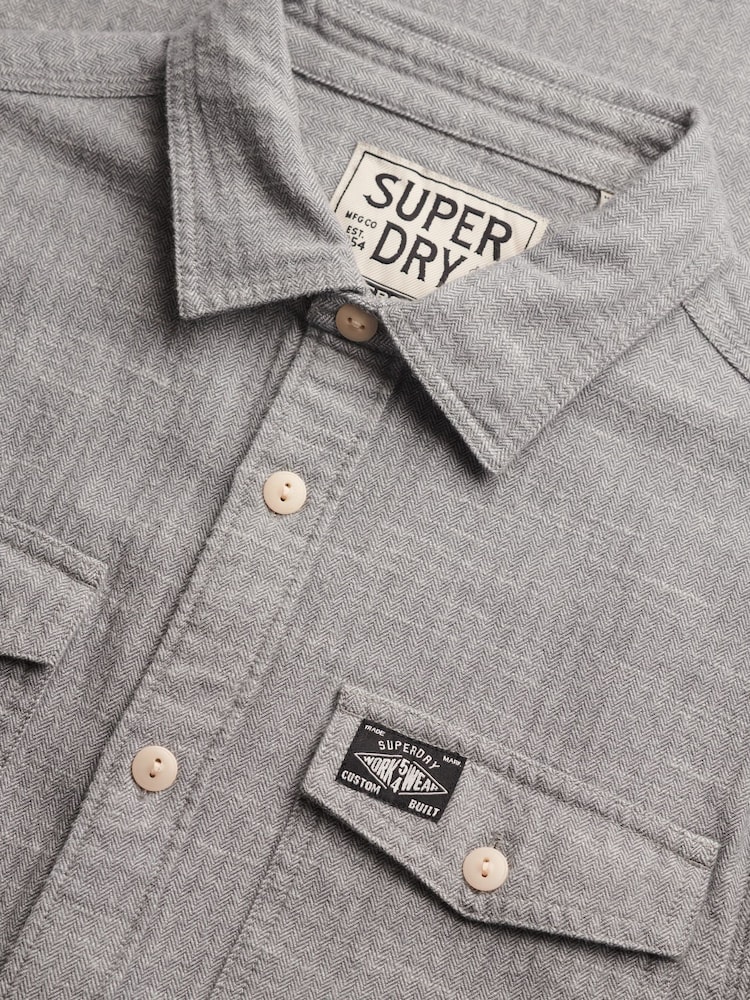 رمادي - قميص بتصميم هيرينغبون مستوحى من ملابس العمل من Superdry - Image 7 of 7
