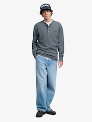 כחול  - Superdry Mini Slub Waffle Long Sleeve Grandad T-Shirt - תמונה 3 מתוך 7