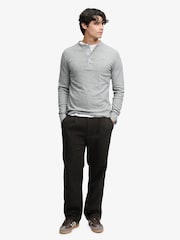 אפור - Superdry Mini Slub Waffle Long Sleeve Grandad T-Shirt - תמונה 2 מתוך 5