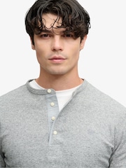 אפור - Superdry Mini Slub Waffle Long Sleeve Grandad T-Shirt - תמונה 5 מתוך 5