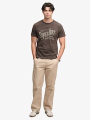 Marrón - Superdry Vintage Workwear Print T-Shirt - Imagen 2 de 7