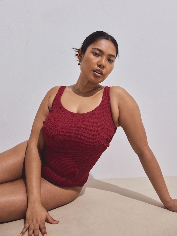Beerenrot - F-K Scoop Crinkle Swimsuit - Bild 2 von 8 Beerenrot - F-K Scoop Crinkle Swimsuit - Bild 2 von 8