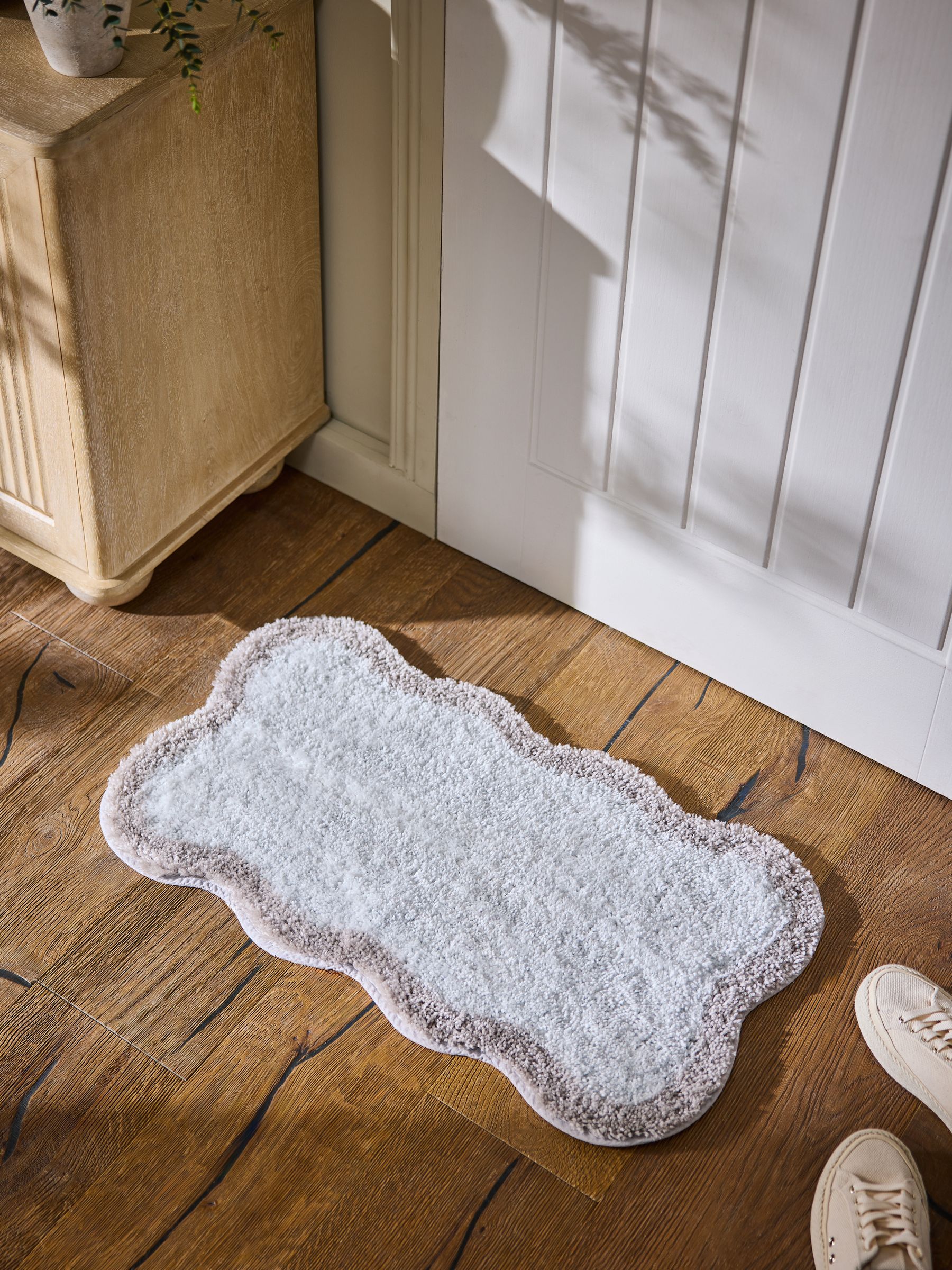 Grey Soft Scallop Washable Doormat