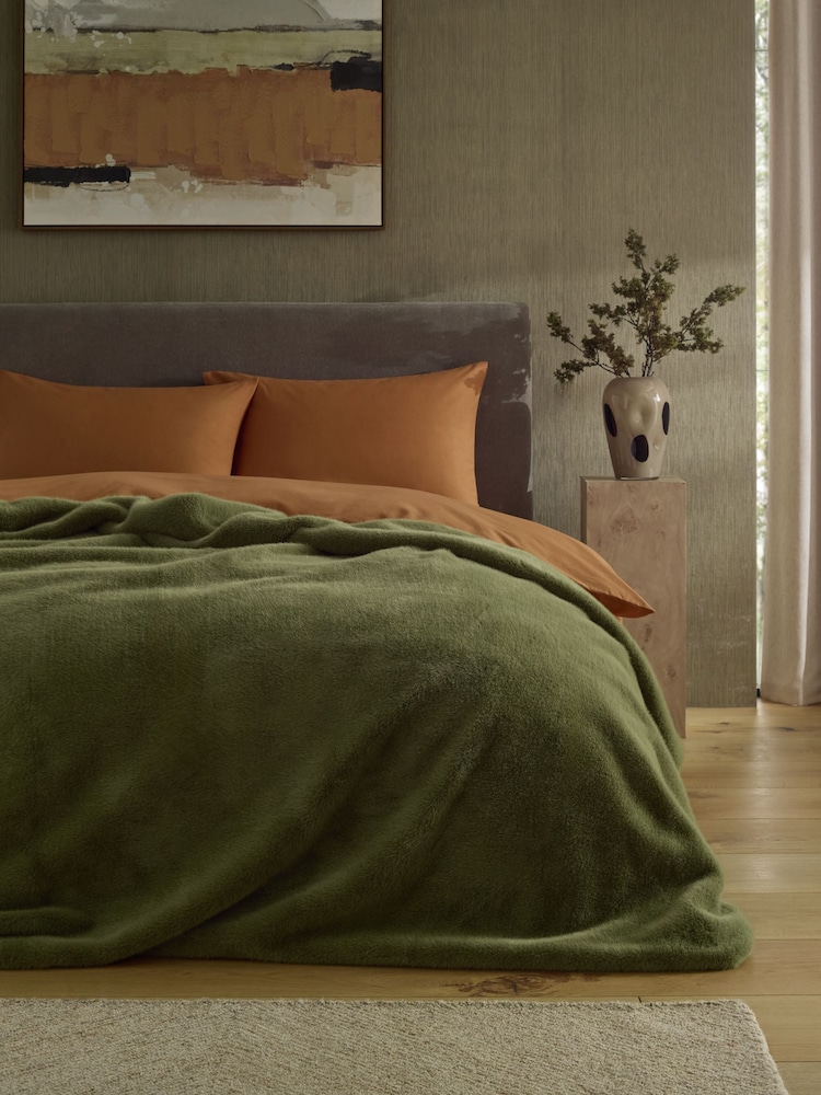 Green Plush Faux Fur Throw - Image 1 of 6 Green Plush Faux Fur Throw - Image 1 of 6
