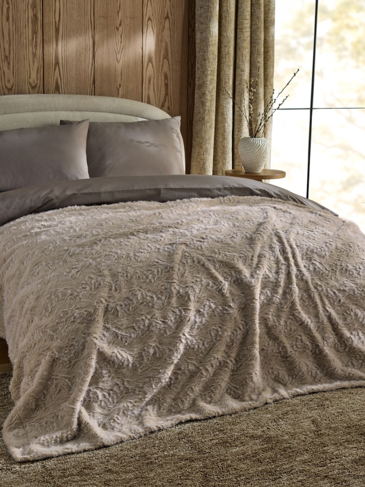 Light Natural Cosy Swirl Throws - Image 1 of 6