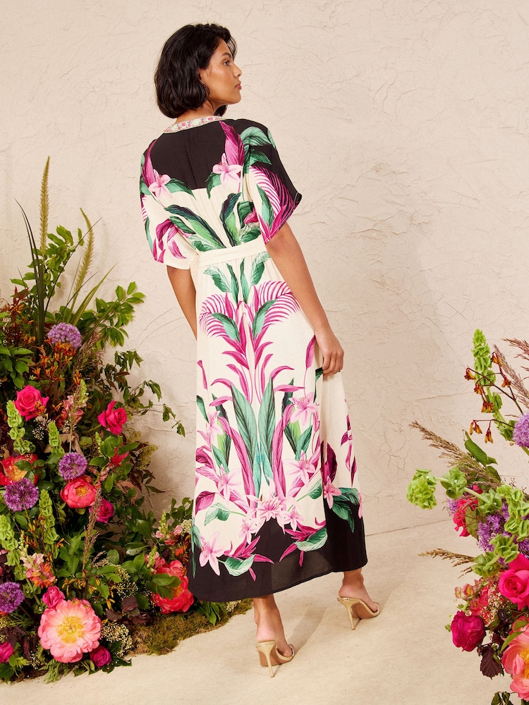 Love & Roses Midi-Kimono-Kleid mit tropischen Perlen - Bild 6 von 6