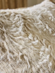 Ivory 59 x 59cm Faux Fur Cosy Swirl Cushion - Image 5 of 5