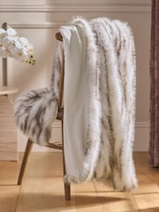 Faux Fur Tiger Print Throw - Bild 3 von 7