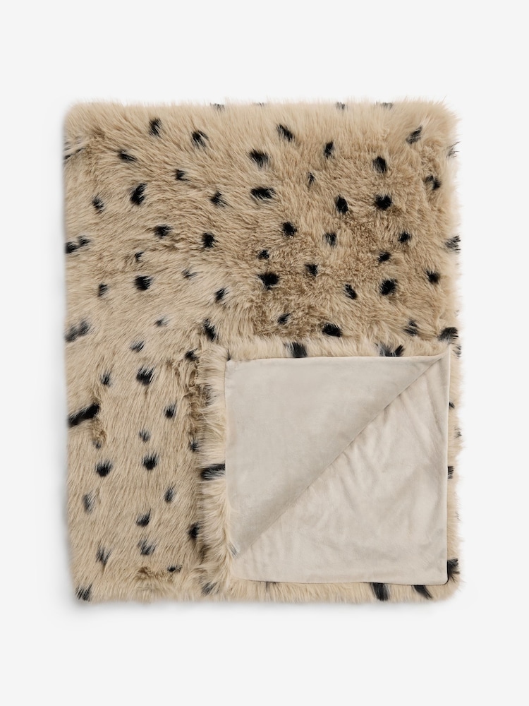 Natural Polka Dot Long Faux Fur Throw - Image 6 of 6