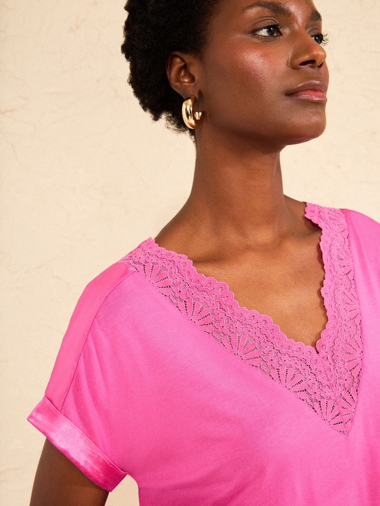 Love & Roses Pink Lace And Satin Detail Short Sleeve Jersey Pyjama's - Image 2 of 4