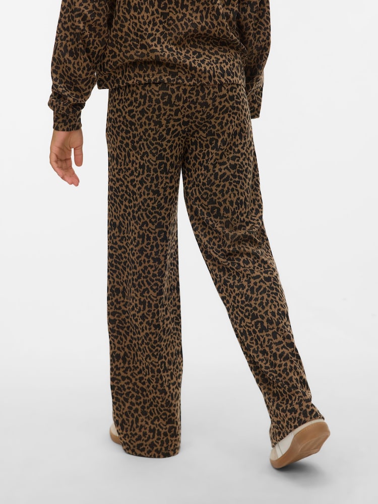 Spodnie VERO MODA z szerokimi nogawkami i nadrukiem w panterkę - Obraz 2 z 5