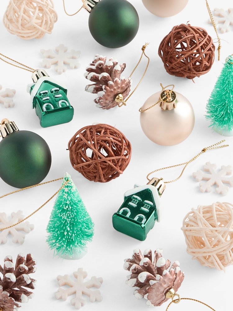 Green Mixed Christmas Bauble Pack - Image 4 of 4