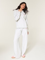 هودي فضفاض برسمة Sweethearts Only من Hollister - Image 3 of 5