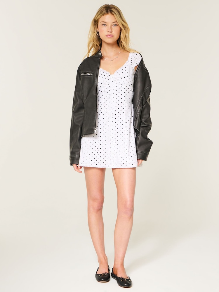 hollister black and white dress Hollister Size XS Navy Blue & White Floral Tie-Back Tiered Wrap Dress