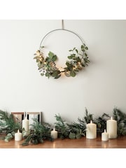 Lights4fun 35cm Eucalyptus Christmas Half Wreath - Image 2 of 2