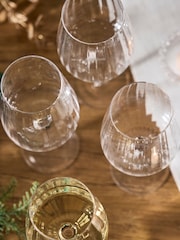Dibor Set of 4 Clear Bevelled Wine Goblets - Image 4 of 5