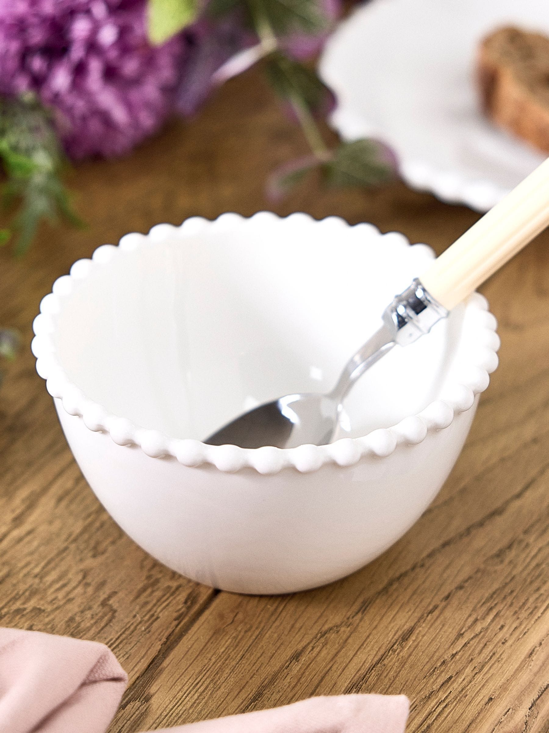 Dibor Unisex White Set Of 4 Beaded Edge Stoneware Bowls - Image 1