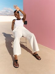 FitFlop Black Solay Glossy-Disc Toe-Post Sandals - Image 2 of 3