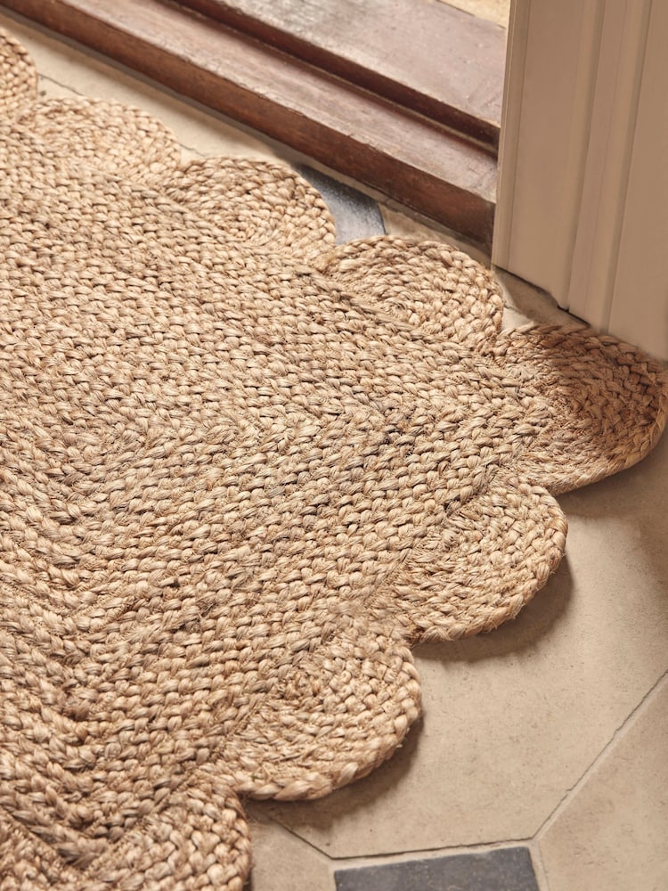 Cox & Cox Natural Scalloped Jute Double Doormat - Image 2 of 3 Cox & Cox Natural Scalloped Jute Double Doormat - Image 2 of 3