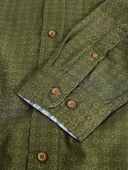 قميص Finsbury بطبعة هندسية من White Stuff - Image 2 of 2