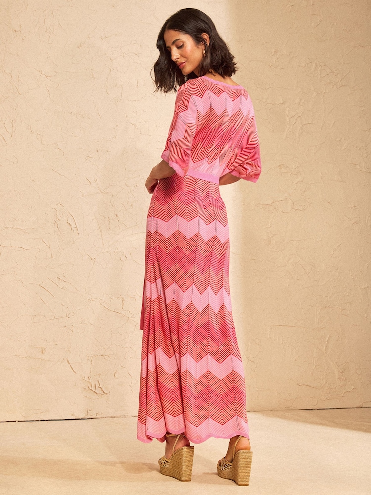 Love & Roses Pink Chevron Batwing Crew Neck Knitted Midi Dress - Image 4 of 4 Love & Roses Pink Chevron Batwing Crew Neck Knitted Midi Dress - Image 4 of 4