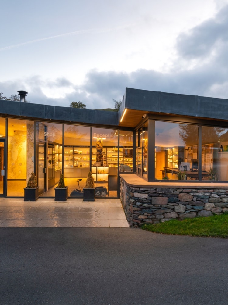 RED LETTER DAYS Dog Friendly Breaks Gift Experience - Image 4 of 4 RED LETTER DAYS Dog Friendly Breaks Gift Experience - Image 4 of 4