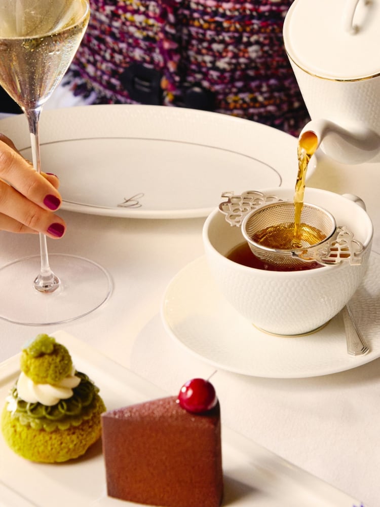 RED LETTER DAYS Champagne Afternoon Tea for Two at The Georgian Harrods Gift Experience - Image 4 of 4