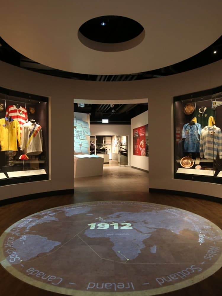 RED LETTER DAYS Allianz Stadium Twickenham Tour for Two Gift Experience - Image 2 of 4