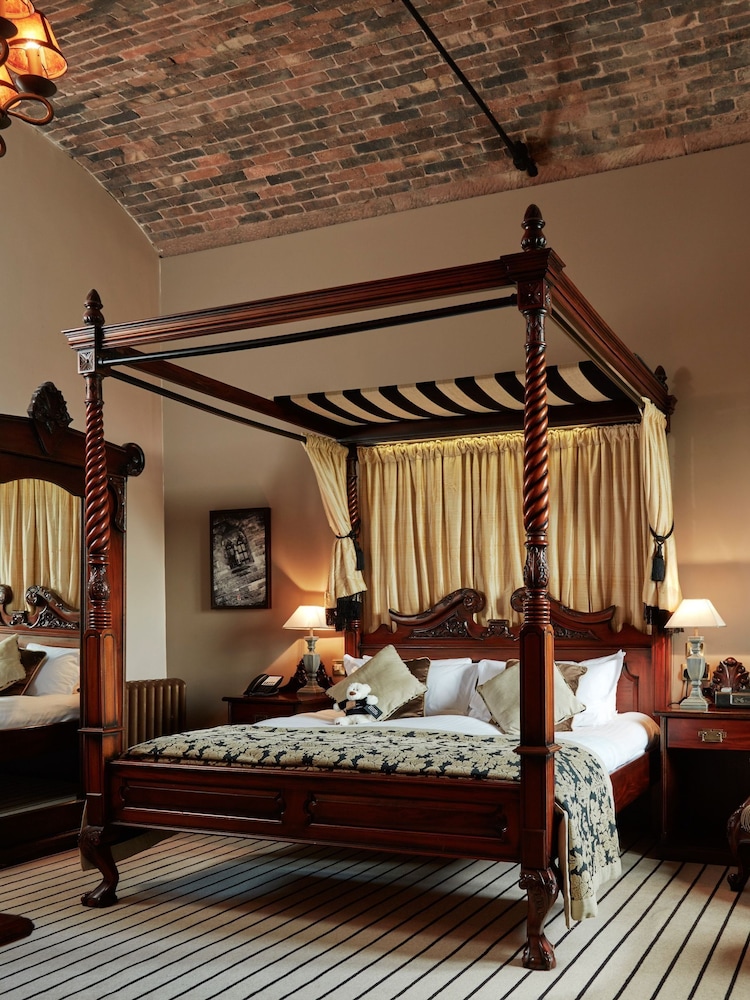 RED LETTER DAYS Two Night Boutique Break for Two at Peckforton Castle Gift Experience - Image 2 of 4