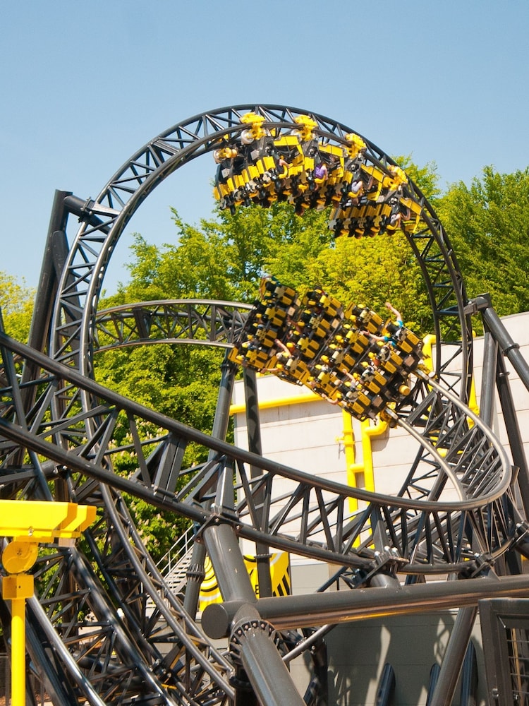 RED LETTER DAYS Alton Towers Tickets For Two Gift Experience - Image 4 of 4