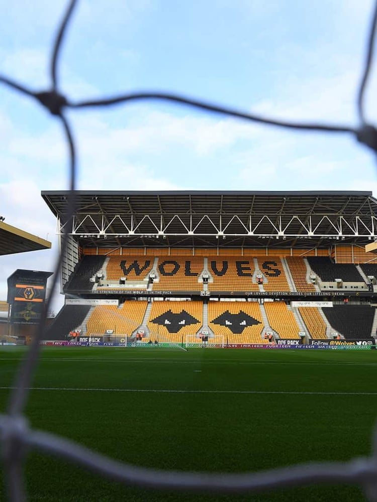 RED LETTER DAYS Molineux Stadium Tour for Two Gift Experience - Image 1 of 4