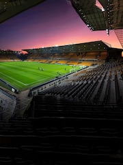 RED LETTER DAYS Molineux Stadium Tour for Two Gift Experience - Image 2 of 4