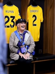 RED LETTER DAYS Molineux Stadium Tour for Two Gift Experience - Image 3 of 4