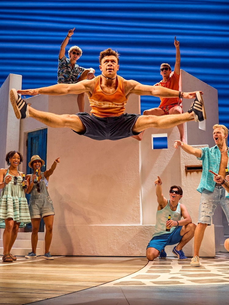 RED LETTER DAYS Mamma Mia! Theatre Tickets For Two Gift Experience - Image 2 of 4