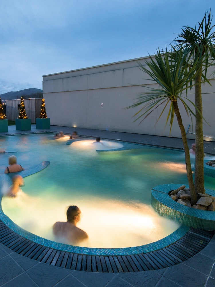 RED LETTER DAYS One Night Spa Break with Dinner for Two at The Malvern Spa Hotel Gift Experience - Image 1 of 4