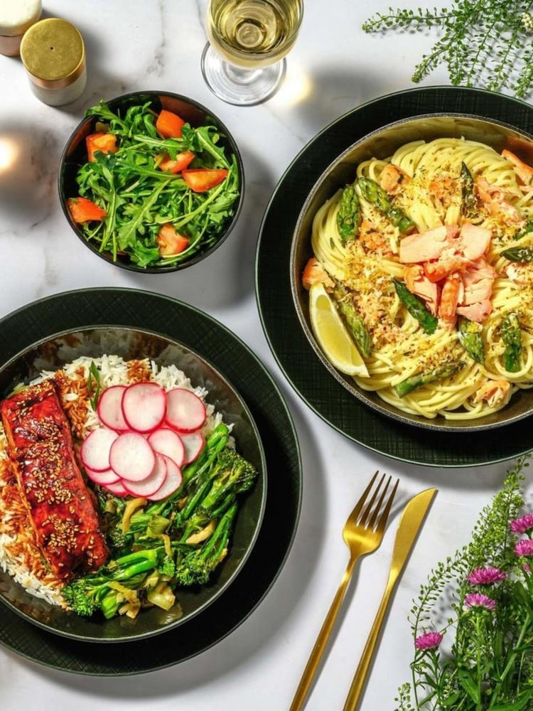 RED LETTER DAYS HelloFresh Two Week Meal Kit with Three Meals for Two People - Image 2 of 4