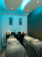 RED LETTER DAYS Bannatyne Blissful Spa Day with 25 Minute Treatment and Cream Tea for Two Gift Experience - Image 3 of 4