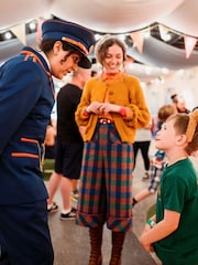 RED LETTER DAYS The Paddington Bear Experience for Two Adults and Two Children  Week Round - Image 4 of 4