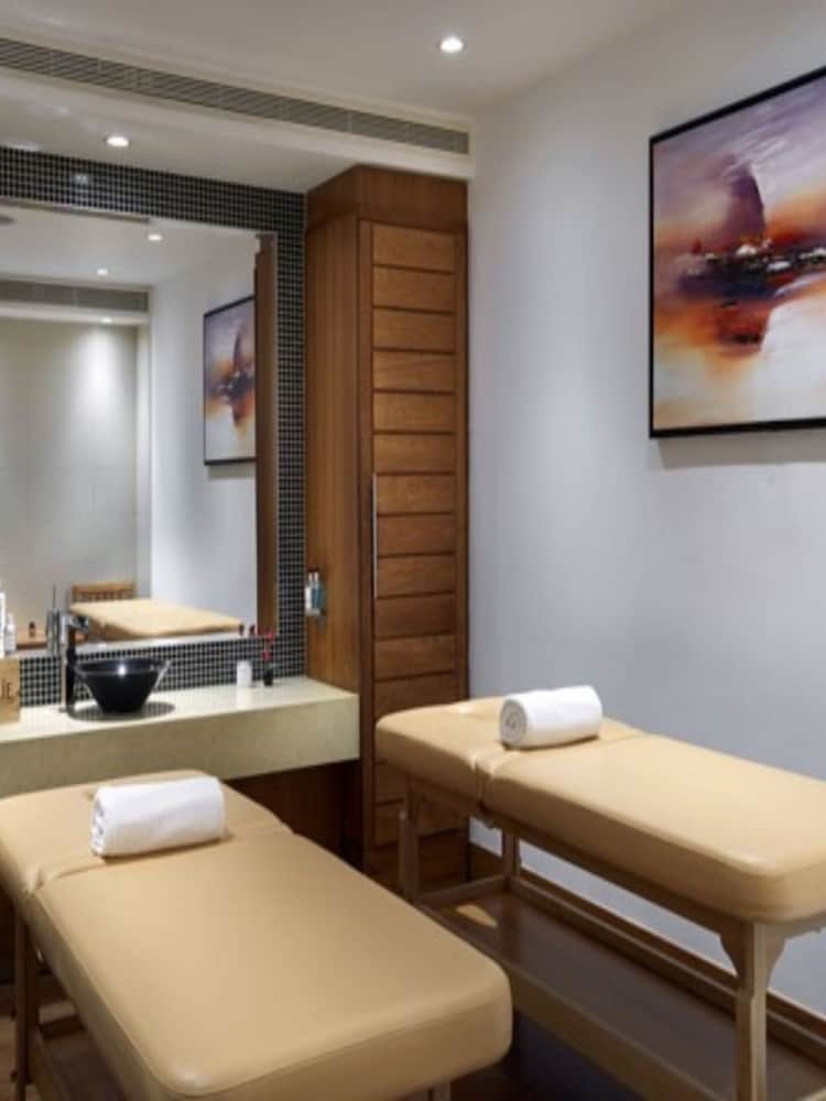 RED LETTER DAYS Spa Day with 50Minute Treatment for Two at a Rena Spa Gift Experience - Image 4 of 4