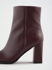 Friends Like These Faux Leather Square Toe Heeled Ankle Boots - Imagen 5 de 7